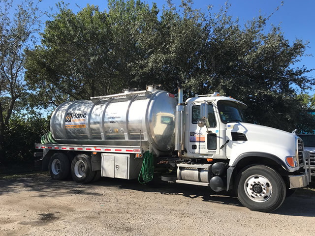 honc commercial truck pump-out-sewage-cape coral fort myers